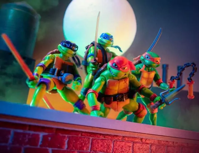Imagen promocional de los juguetes de Ninja Turtles: Caos Mutante