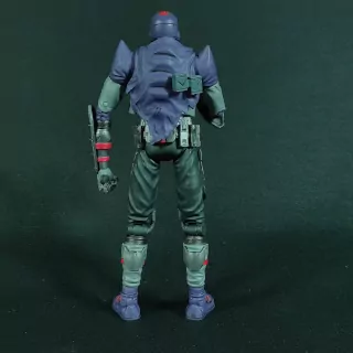 Imagen de la figura Footbot de Neca de espalda