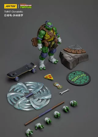 Imagen de la figura de Donatello de Joy Toy con todos sus accesorios