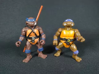 Imagen comparativa de la versión Remastered de Donatello junto a la vintage