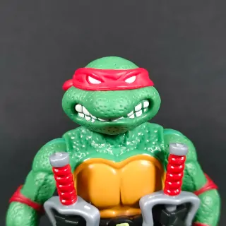 Imagen del rostro de la figura de Raphael Remastered