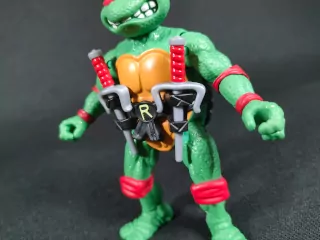 Imagen detallada de las armas de Raphael, de Las Tortugas Ninja Remastered