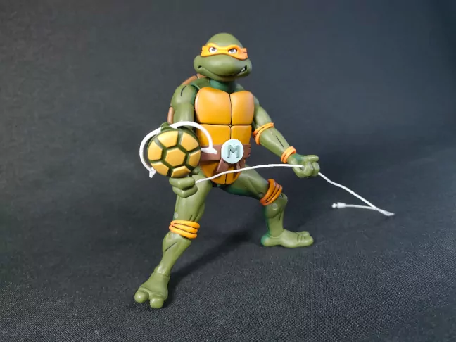 Imagen de la figura de Michelangelo de las primeras Tortugas Ninja Cartoon de NECA