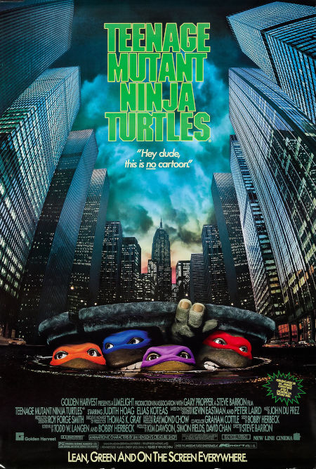 Imagen del poster que se colgó en los cines americanos para la película de Las Tortugas Ninja de 1990