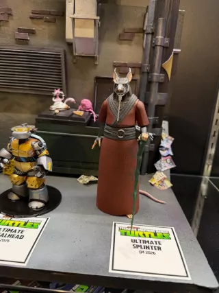 Imagen de la figura de Splinter de NECA en la New York Toy Fair 2026