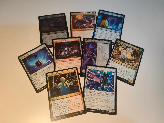 Imagen de algunas cartas abiertas en los sobre de premio de la presentación