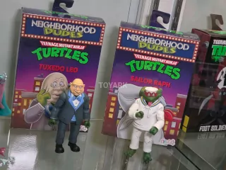 Imagen de las figuras de Tuxedo Leo y Sailor Raph de NECA