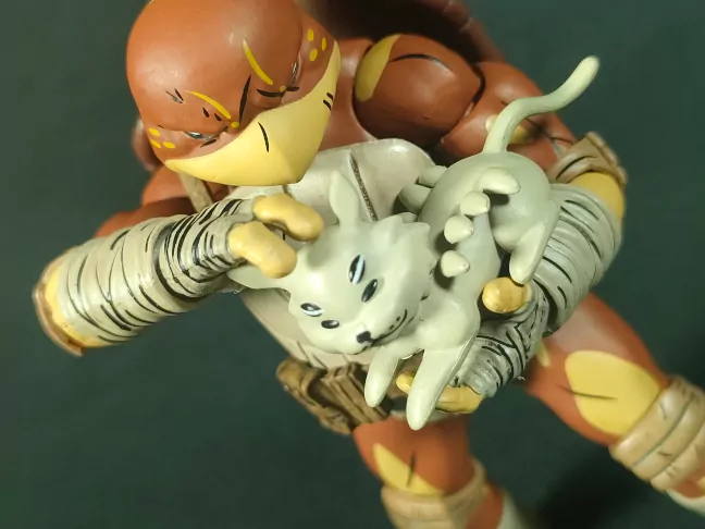 Imagen de Moja junto a Spider-Cat