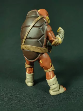 Imagen trasera de la figura de Moja The Last Ronin